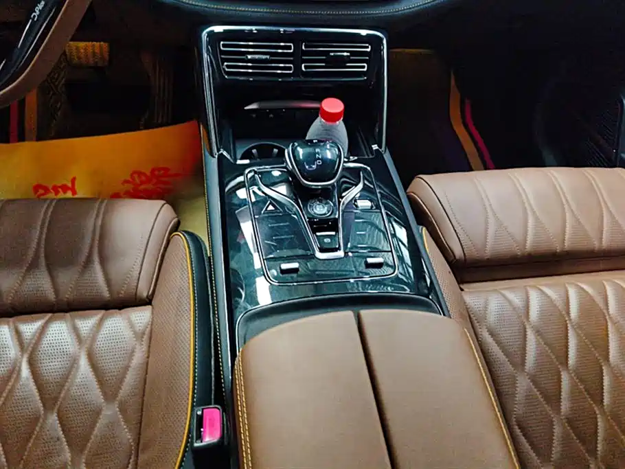 BYD Tang New Energy 2021 DM-i 112KM Honor фото 16