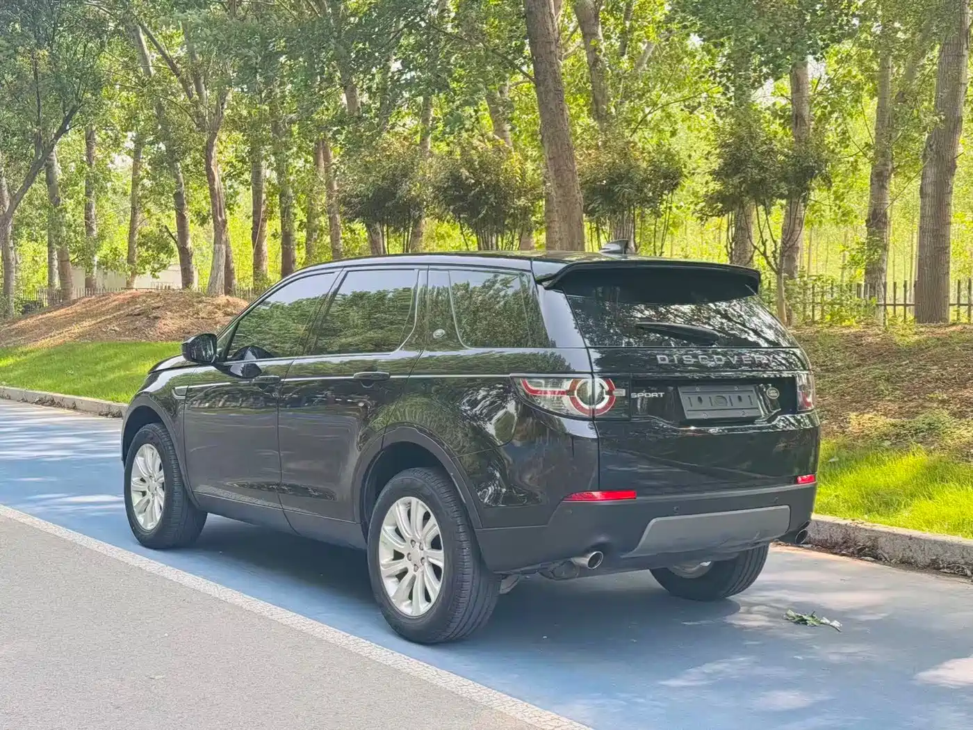 Land Rover Discovery Sport 2018 240PS SE Edition фото 15