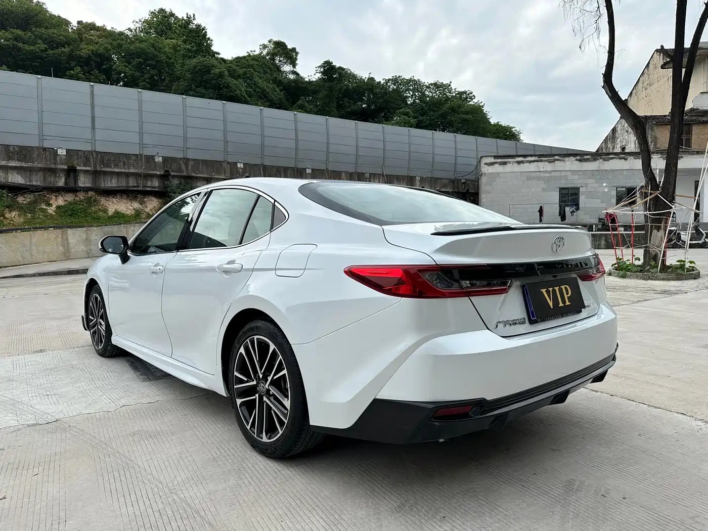 Toyota Camry 2026 Hybrid 2.0HSE Glory Version фото 7