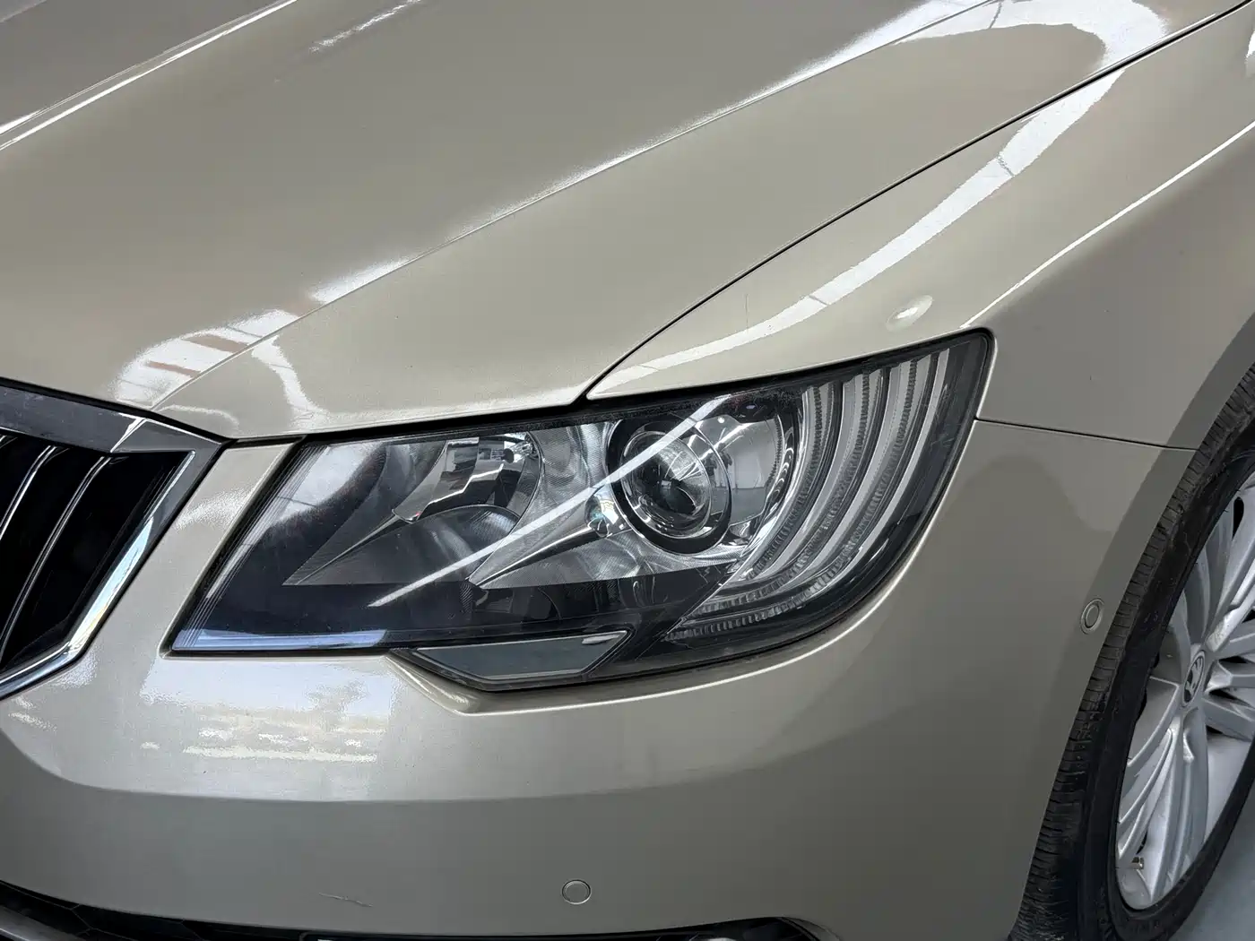 Škoda Superb 2013 1.8TSI Automatic Elegance Edition фото 14