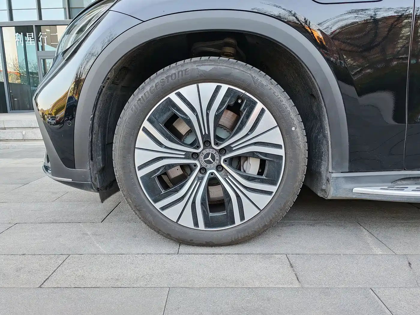 MERCEDES-BENZ EQE SUV