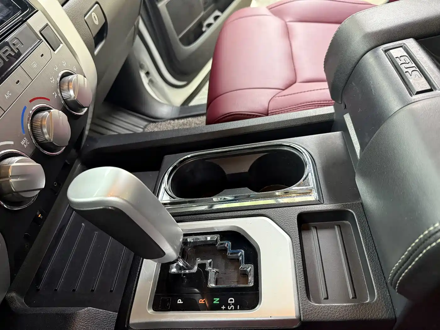 Toyota Tundra 2014 5.7L TRD Pro фото 30