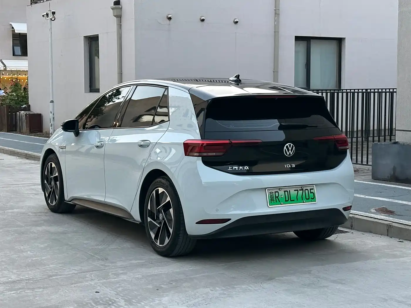 Volkswagen ID.3 2023 Pure Smart Edition фото 6
