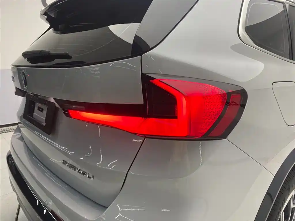BMW X1 2026 2025 sDrive25Li X Design Package