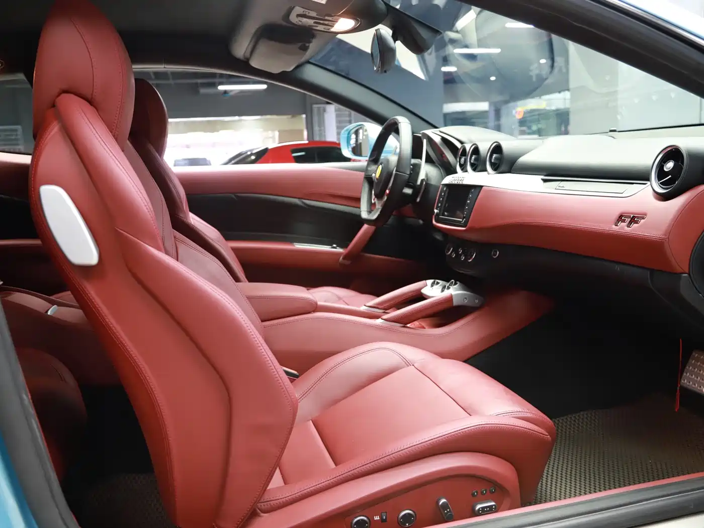 Ferrari FF 2012 6.3L V12 фото 7