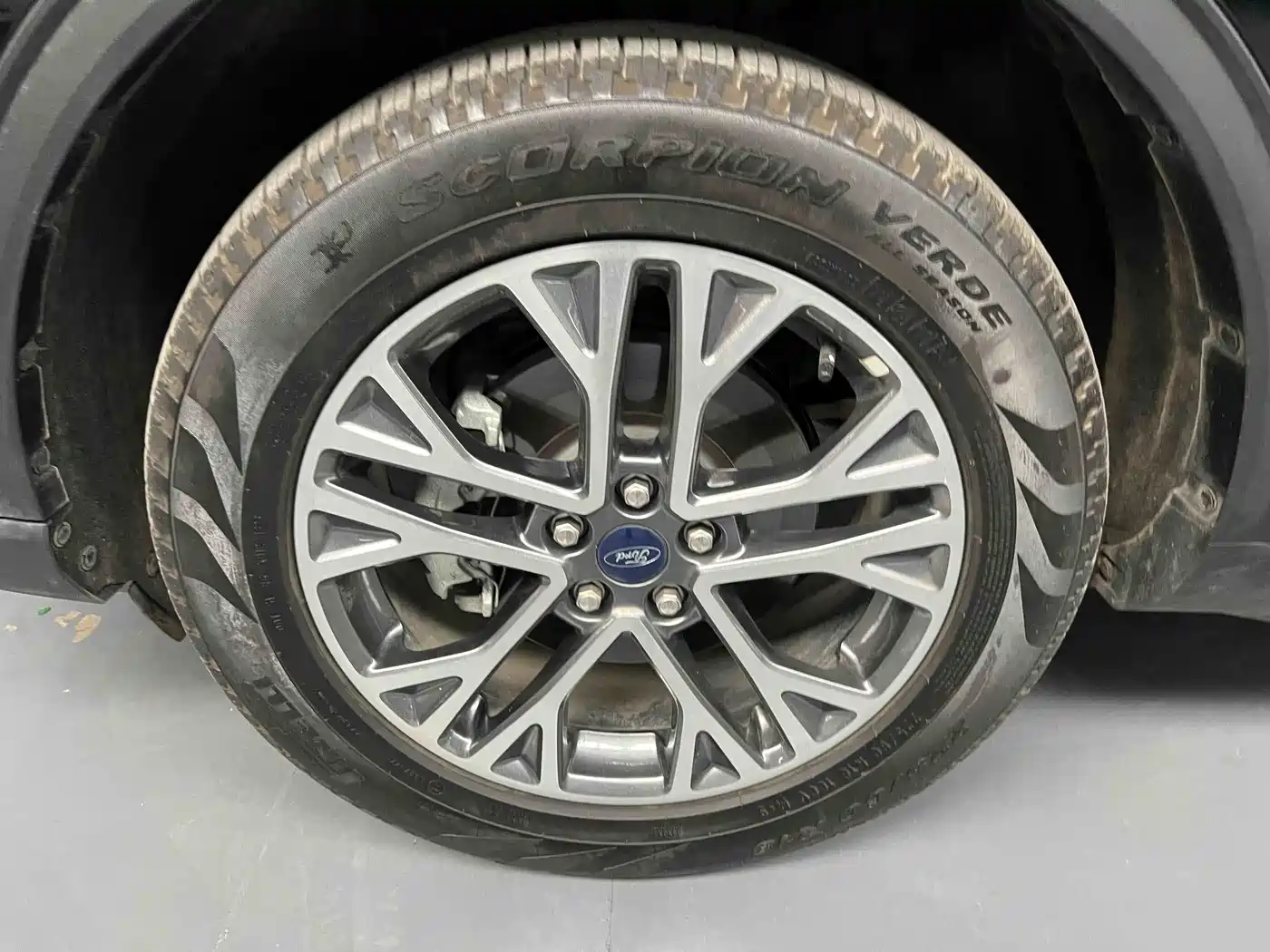 FORD RUIJI
