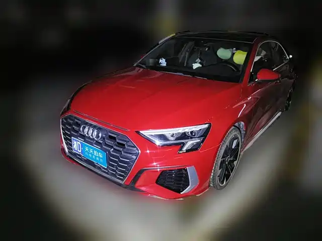 Audi A3 2023 Facelift A3L Limousine 35 TFSI Fashion Sport — фото 1