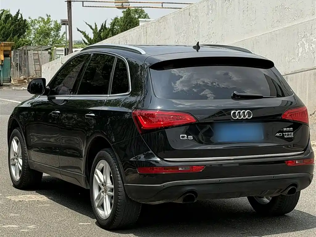 Audi Q5 2016 40 TFSI Comfort Model фото 9