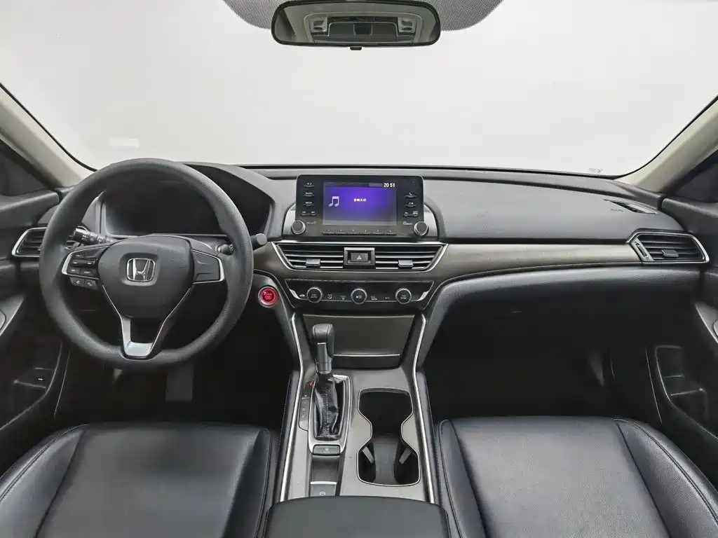 Фото 5 - Honda Accord