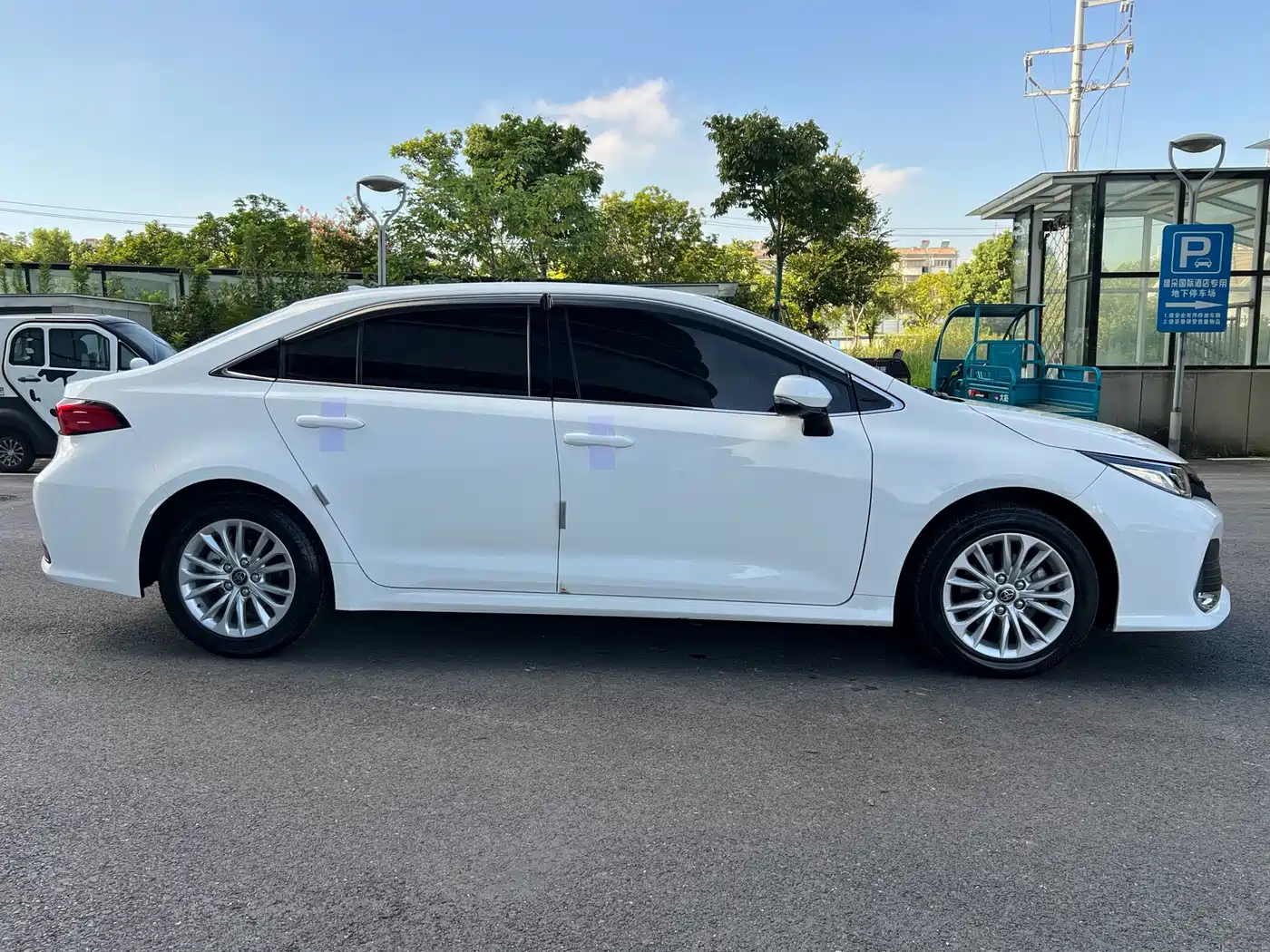 Toyota Allion 2023 2021 2.0L Luxury Edition