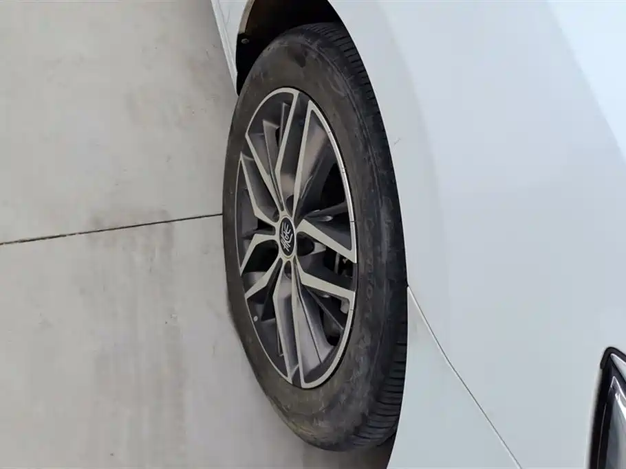 BYD Qin PLUS 2021 DM-i 55KM Flagship фото 6