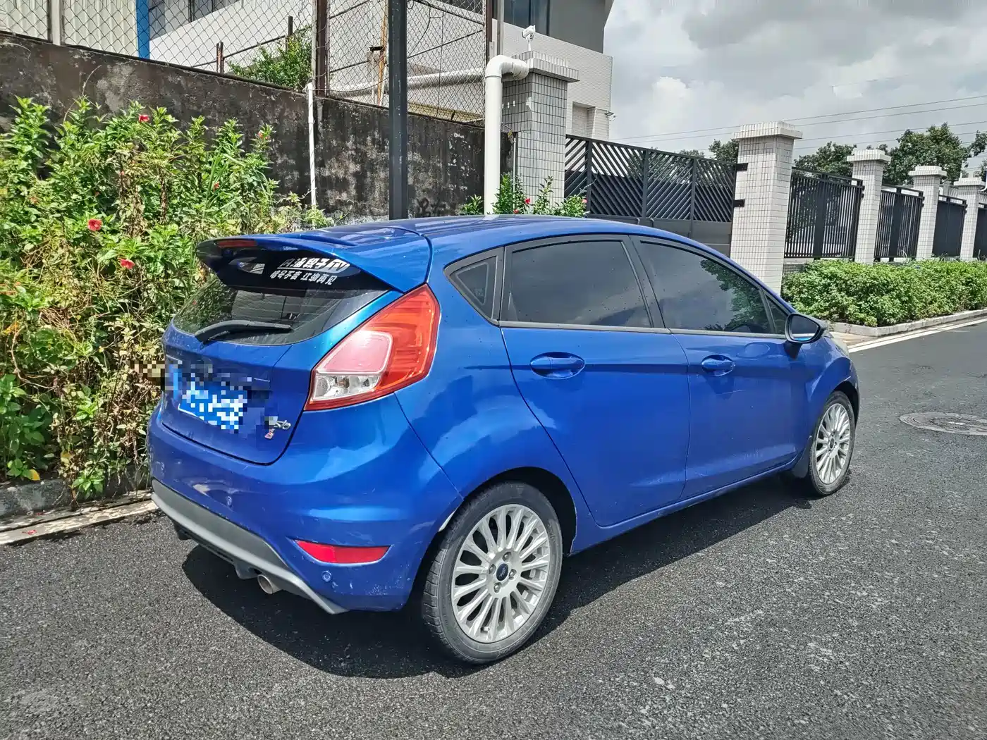 Фото 14 - Ford Fiesta