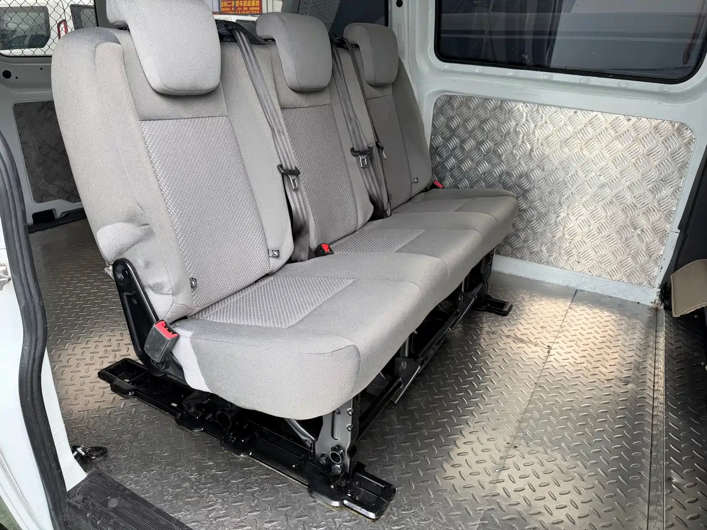 Ford Transit 2018 2017 2.0T Diesel Multi-purpose Commercial Vehicle Medium Wheelbase Medium Roof China V