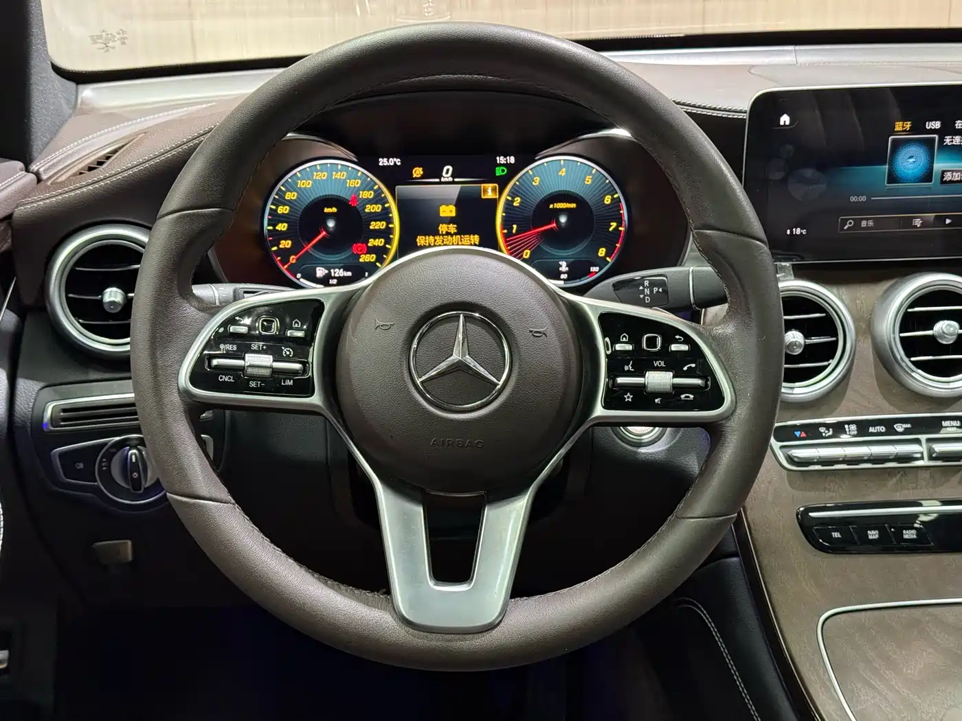 Mercedes-Benz GLC 2020 Facelift GLC 300 L 4MATIC Dynamic фото 16