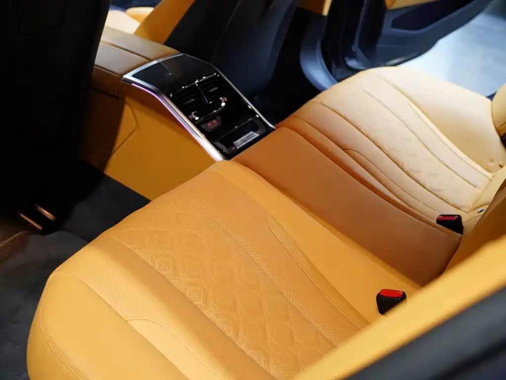 BMW M8 2021 2020 M8 4-Door Coupe Thunder Edition