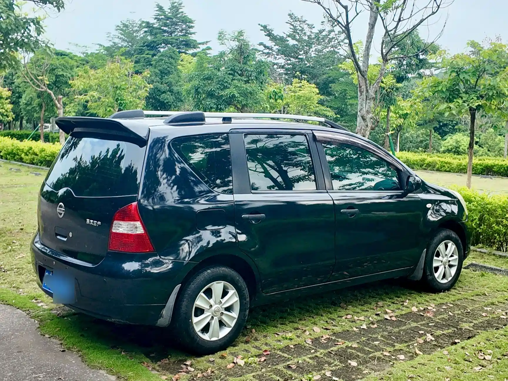 صورة 4 - Nissan Livina