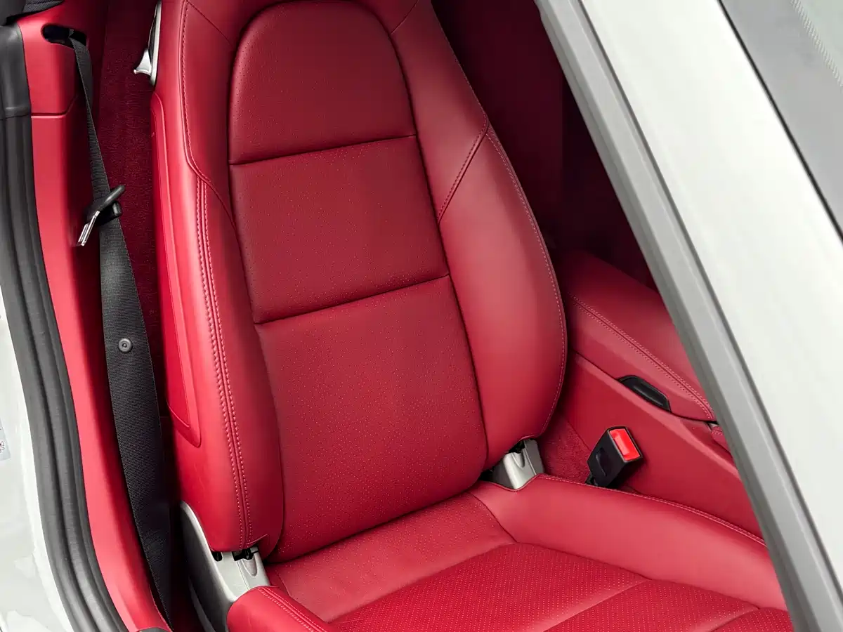 Porsche 718 2022 Boxster 2.0T фото 12