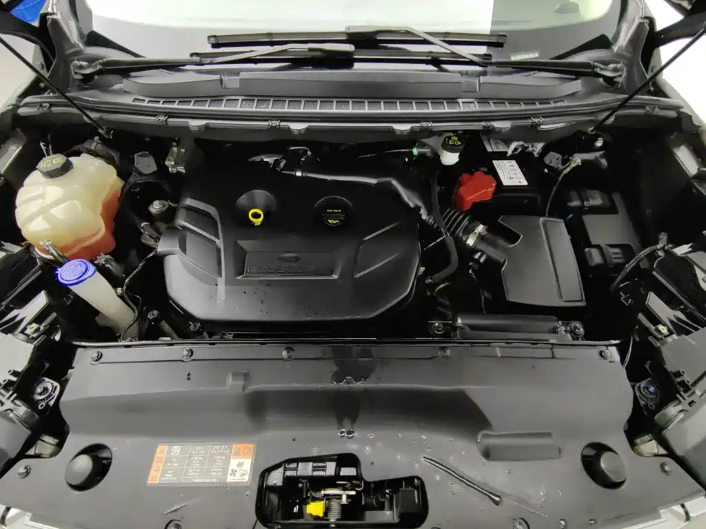 Фото 6 - Ford Edge