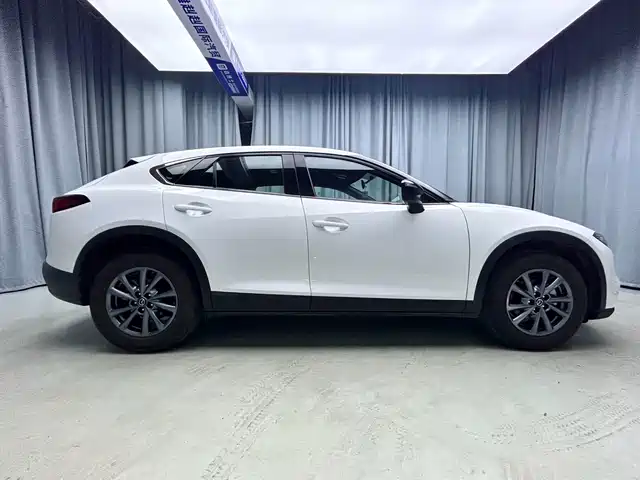 Mazda CX-4 2021 2.0L Auto FWD Skyactiv Explorer Edition — фото 5