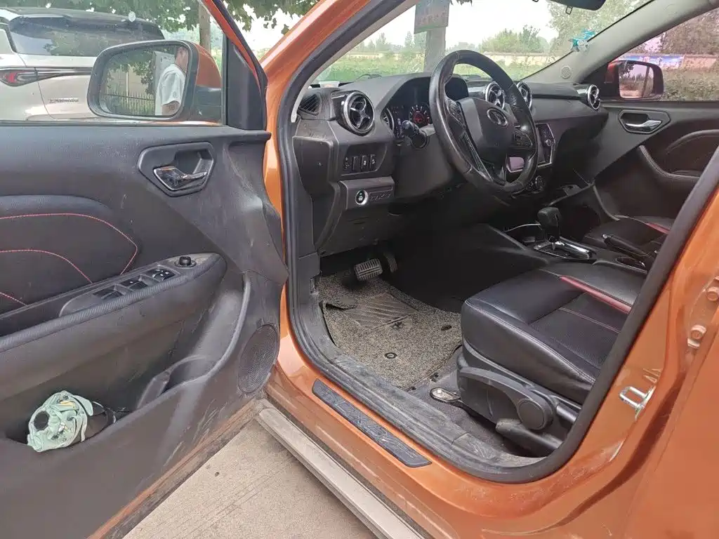 Soueast DX3 2017 2016 1.5T CVT Premium