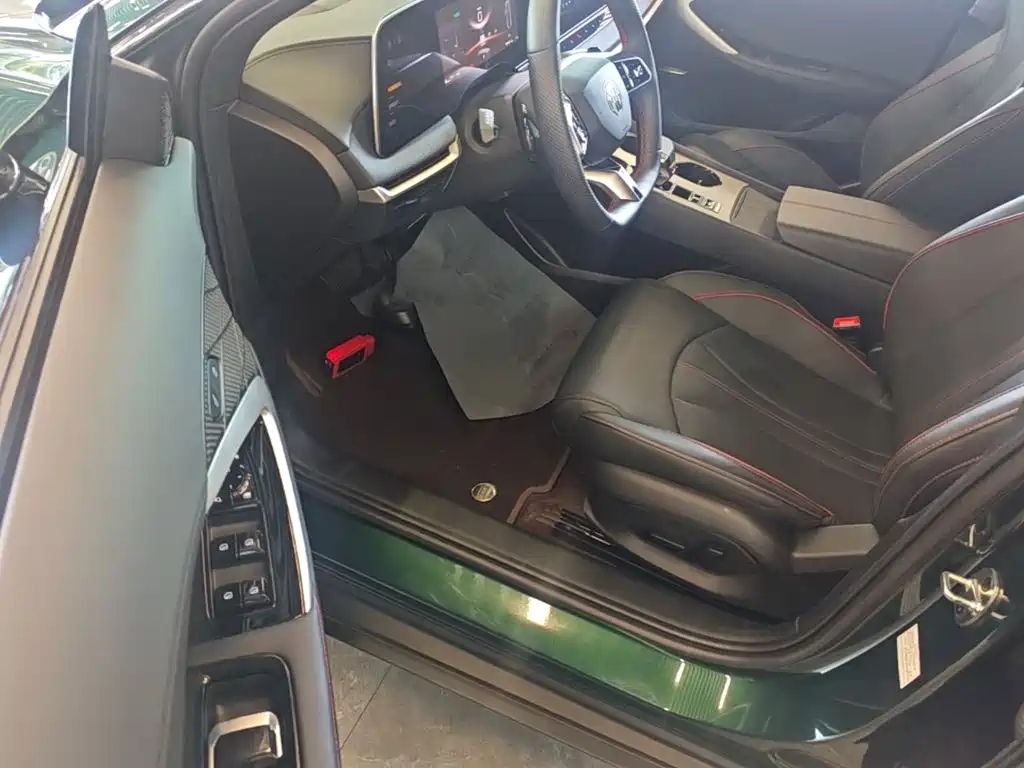 MG MG7 2026 2025 1.5T 300 DCT Elegance Edition