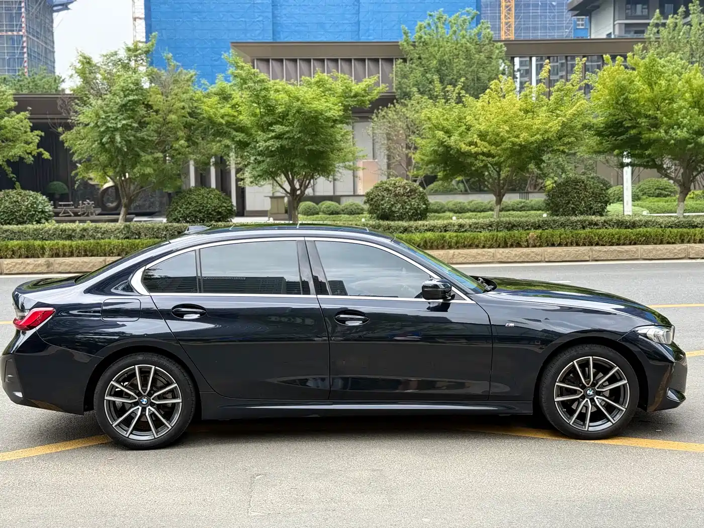 BMW 3 Series 2024 320Li M Sport Package фото 4