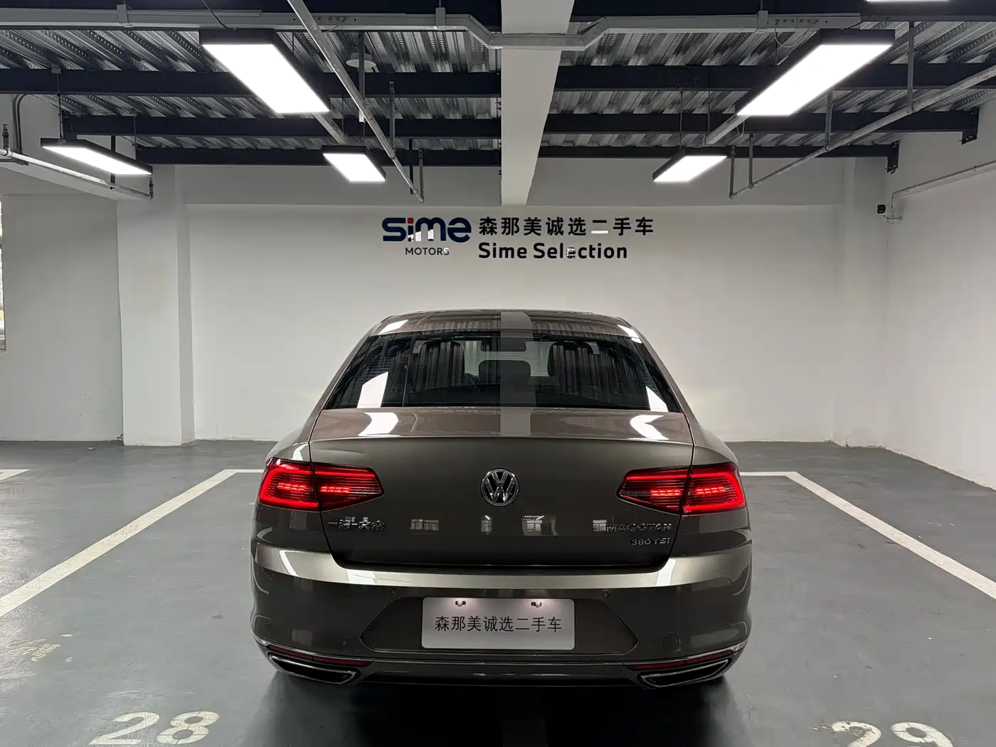 Volkswagen Magotan 2017 380TSI DSG Luxury фото 5