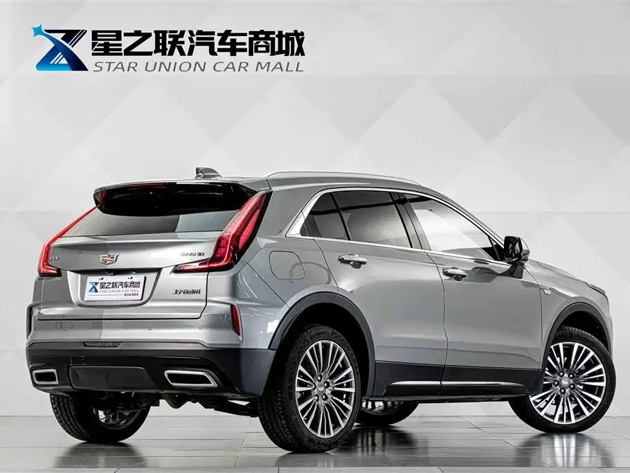 صورة 6 - Cadillac XT4
