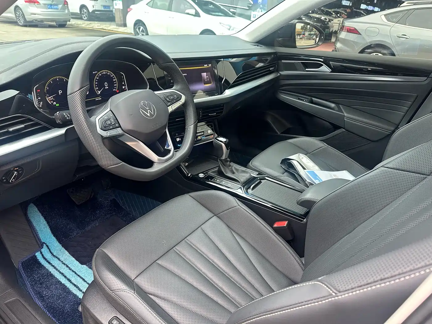 Volkswagen Passat 2025 Outstanding 380TSI Starlight Dragon Soaring Edition фото 9