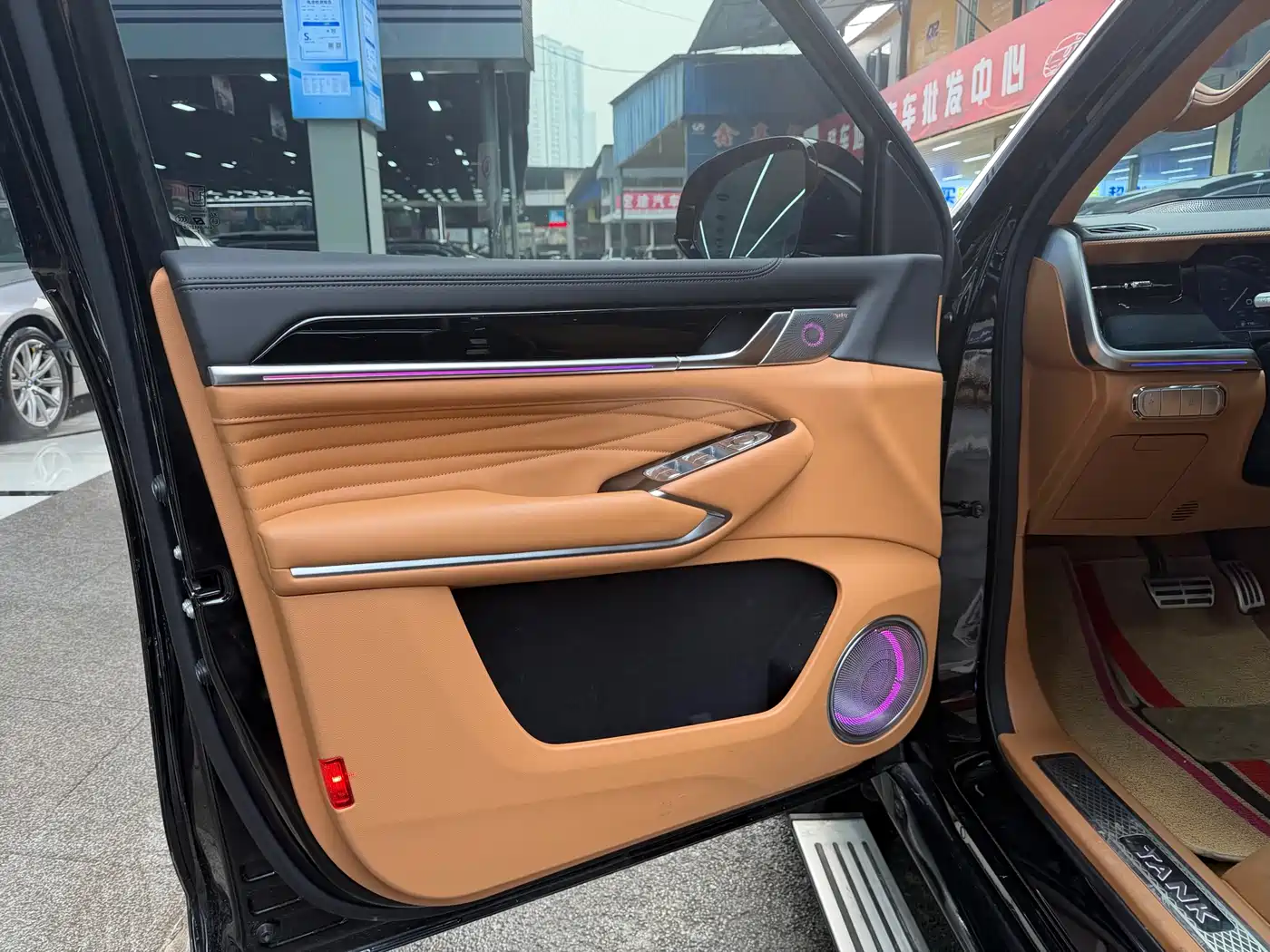 Tank 500 2023 3.0T Sport Summit 5-Seater фото 8