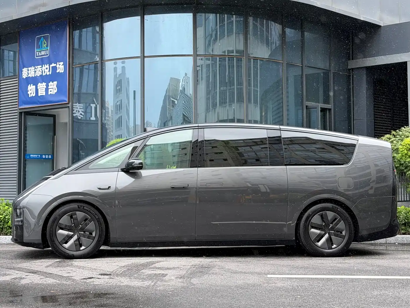 Li Auto MEGA 2024 2024 Ultra