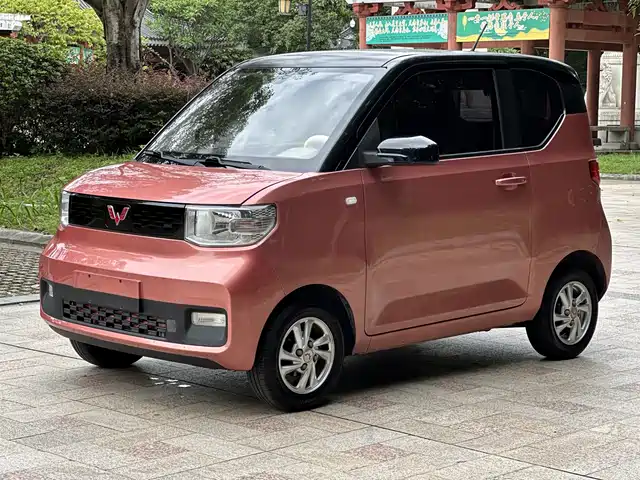 Wuling Hongguang MINI EV Комфорт, литий-железо-фосфатный аккумулятор