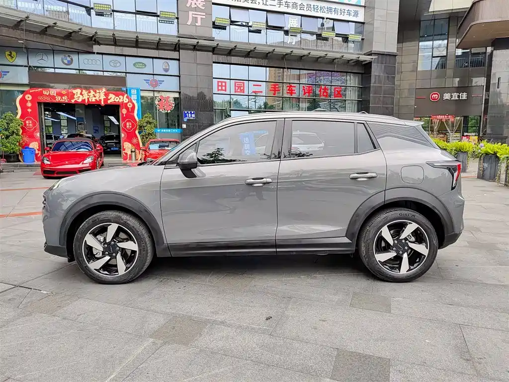 Lynk & Co 06 EM-P 2020 PHEV Plus фото 3