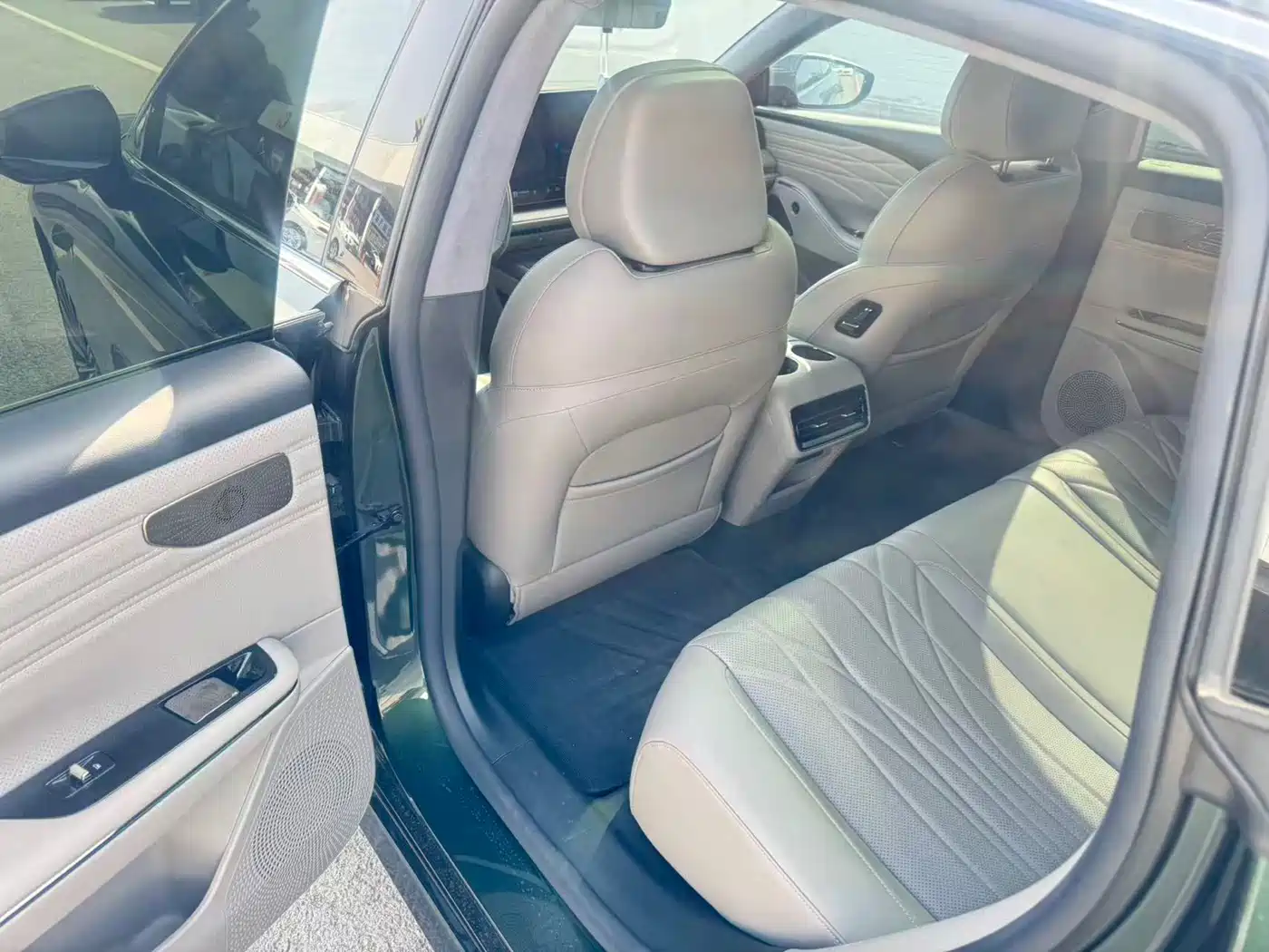 Geely Galaxy Galaxy Xingyao 8 2025 130km EM-P Starship Edition фото 5