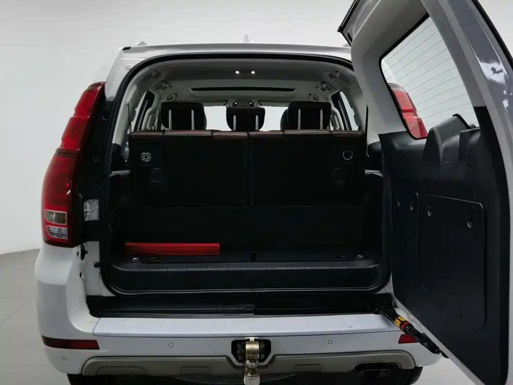 Haval H9 2016 2016 2.0T 4WD Luxury 7-seater