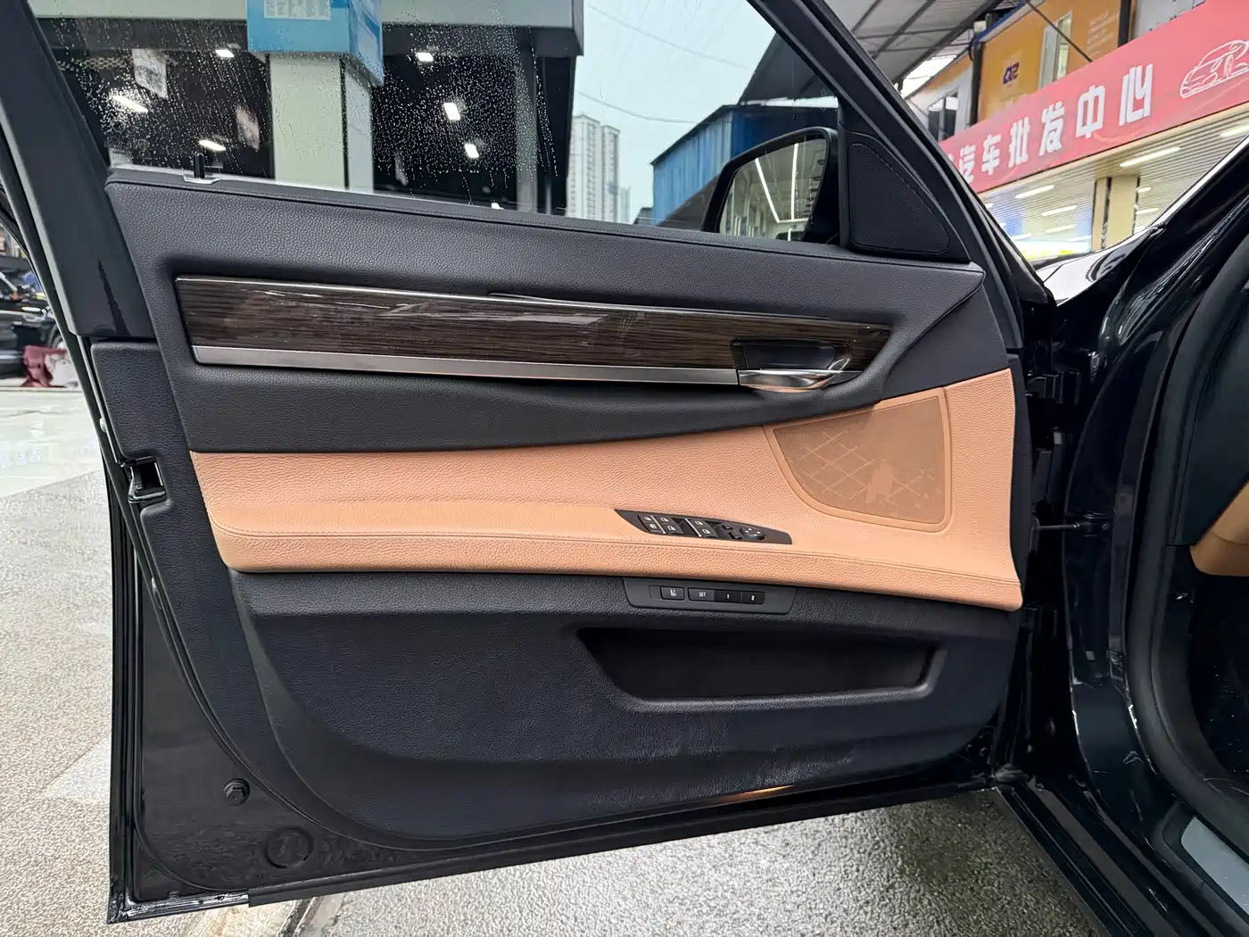 BMW 7 Series 2014 730Li Premium фото 7