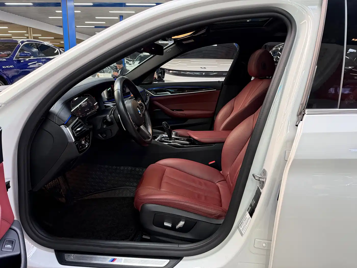 BMW 5 Series 2020 530Li Leading M Sport Package фото 6