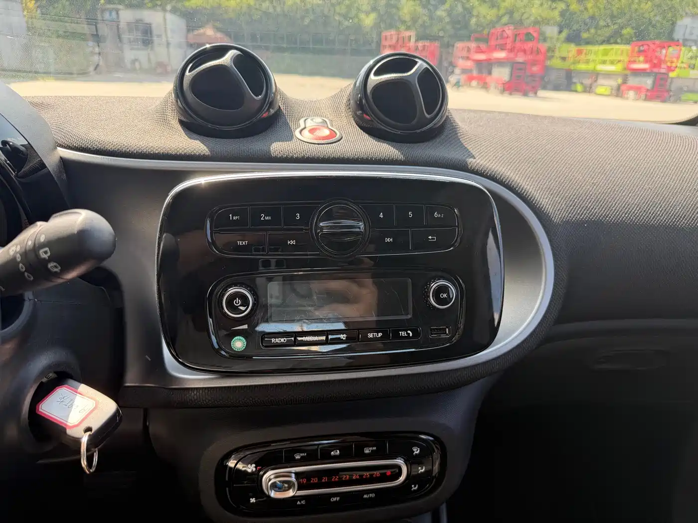 smart fortwo 2019 2019 0.9T 66kW Hardtop Wind Edition China VI