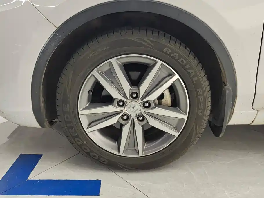 Changan Eado XT 2017 2016 1.6L Manual Stylish Cool Edition