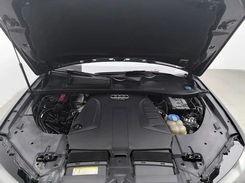 Photo 6 - Audi Q7