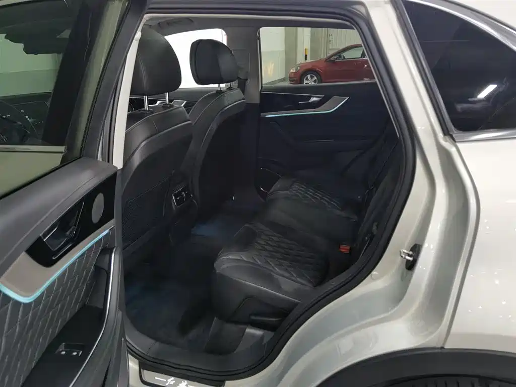 Hongqi HS5 2019 2.0T Smart Connect Enjoy 4WD Edition фото 15