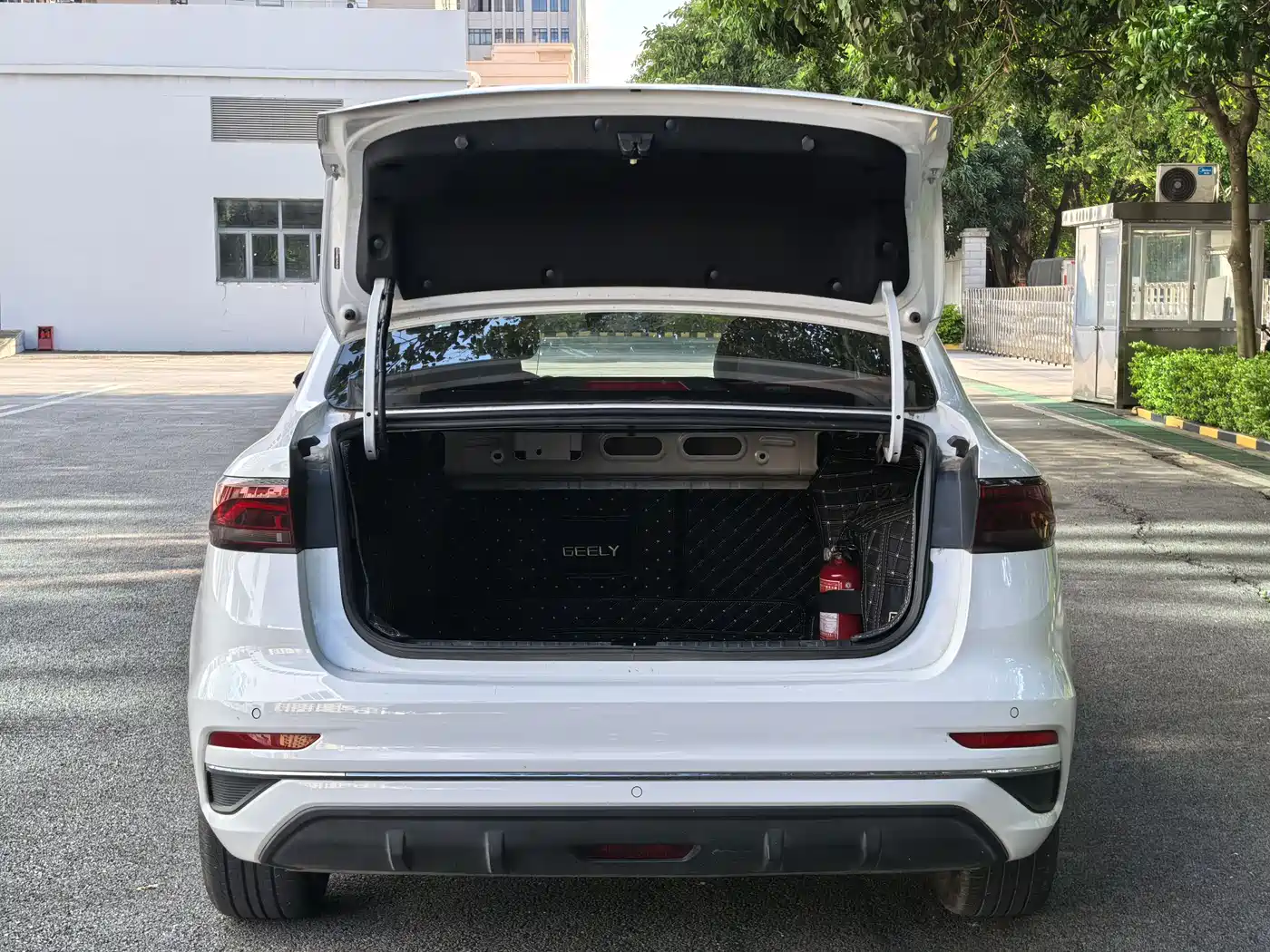 GEELY AUTOMOBILE EMGRAND