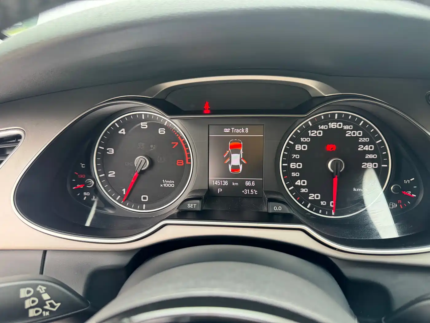Photo 15 - Audi A4L