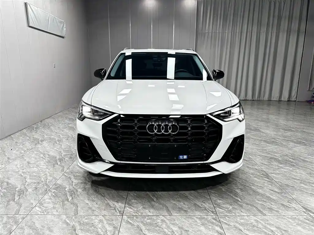 Audi Q3 2022 35 TFSI Fashion Dynamic фото 2