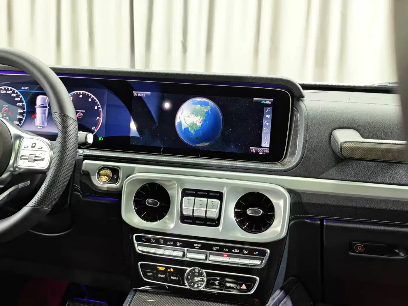Фото 8 - Mercedes-Benz G-Class