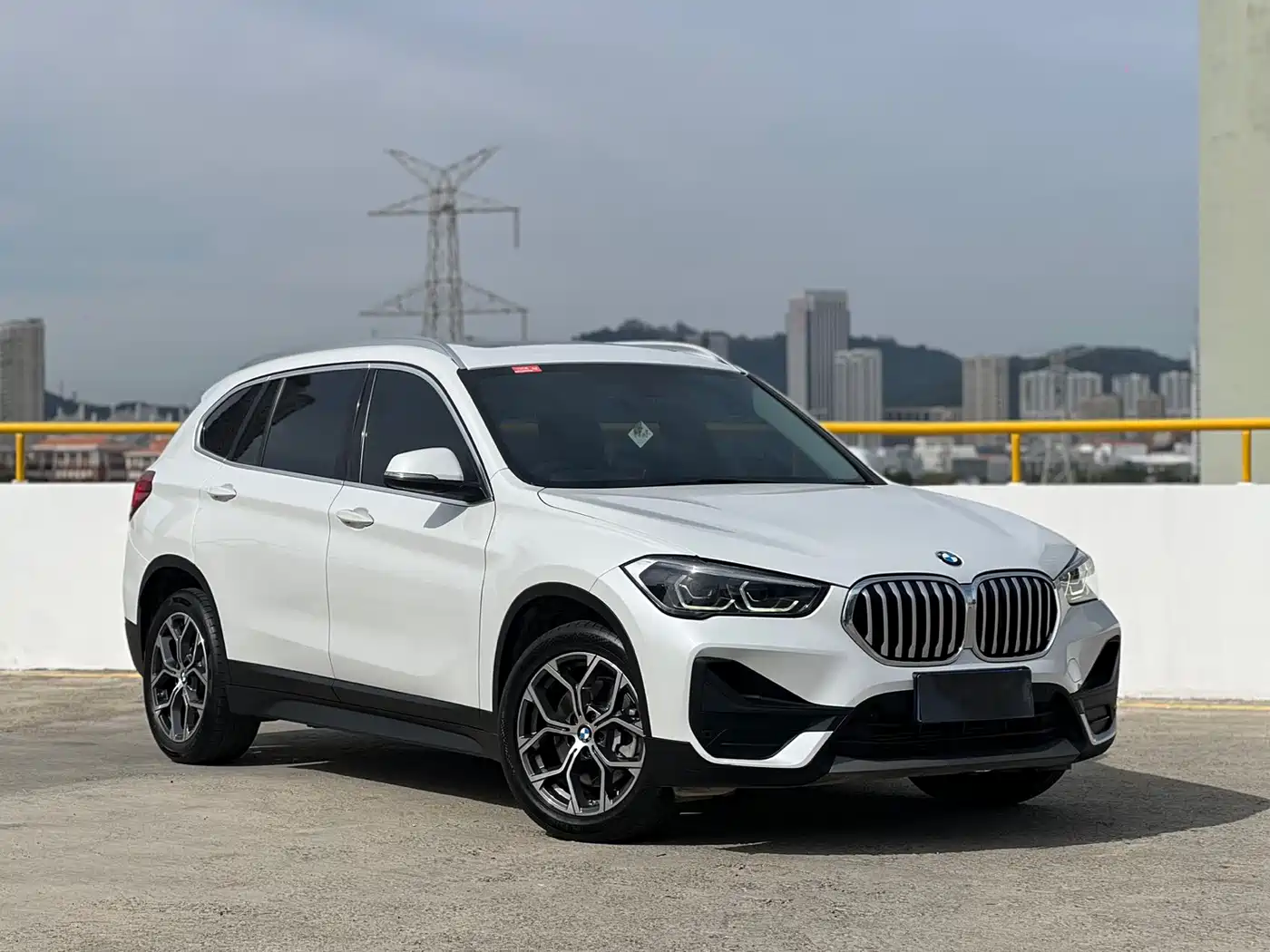 BMW X1 2022 sDrive25Li Leading фото 3