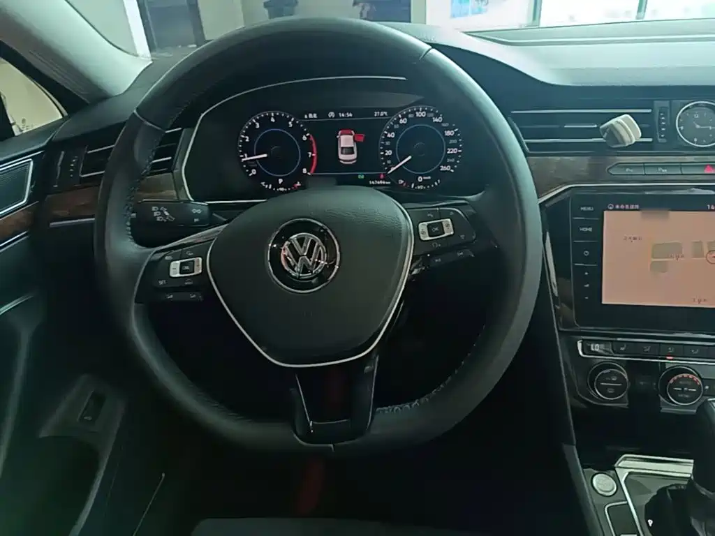 Фото 11 - Volkswagen Magotan