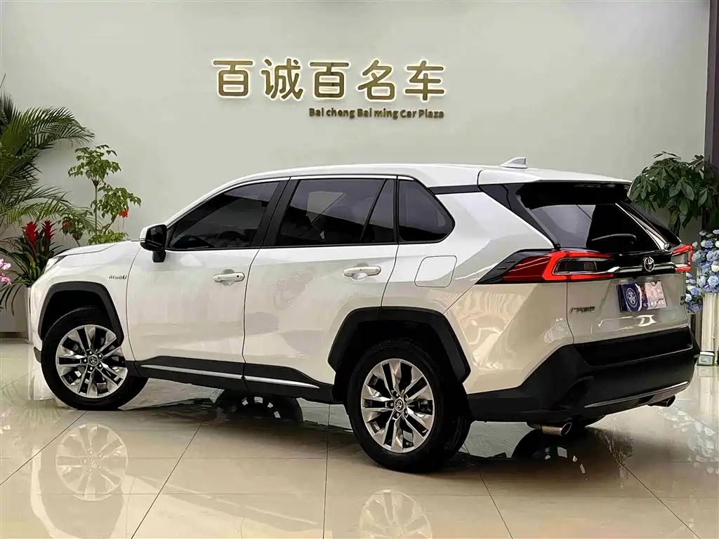 Toyota Wildlander 2022 Hybrid 2.5L E-CVT FWD Luxury PLUS Edition фото 7