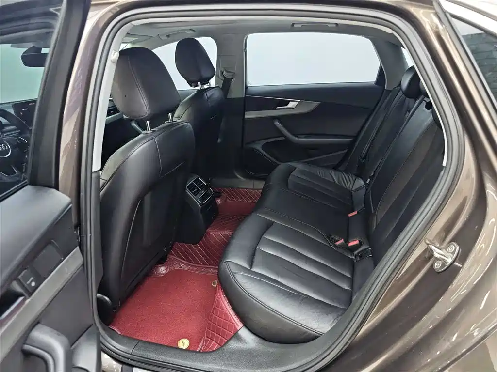 Audi A4L 2018 30th Anniversary 40 TFSI Progressive фото 18