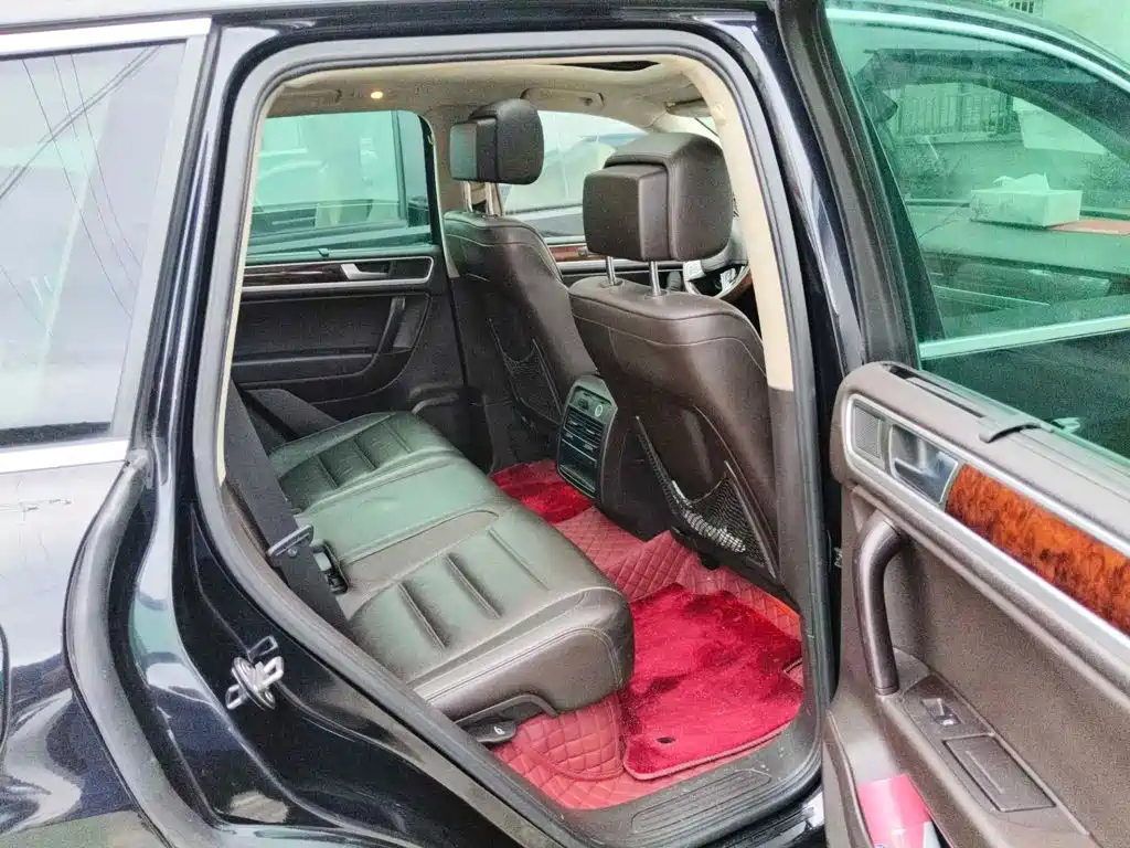 Volkswagen Touareg 2012 2011 3.0TSI Premium